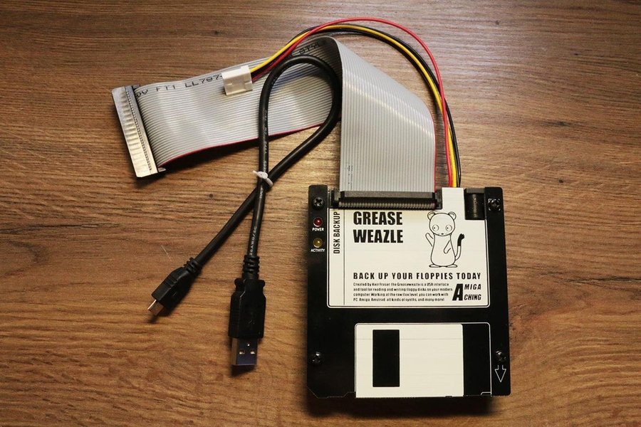 GreaseWeazle - Läs / Skriv Amiga / Atari Disketter på PC mm GreaseWeasle