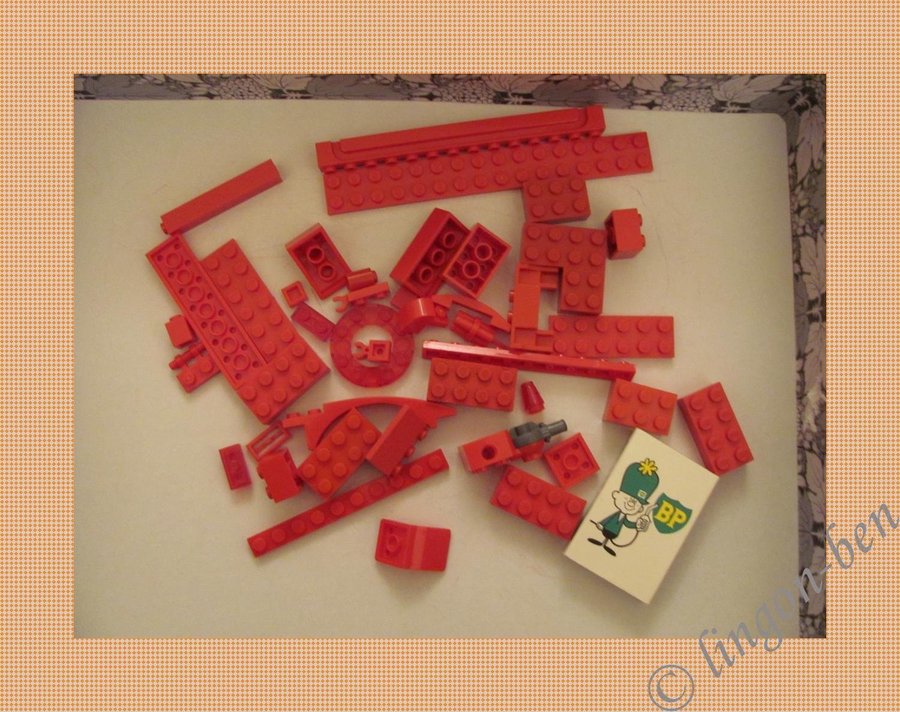 LEGO - RÖDA bitar no18