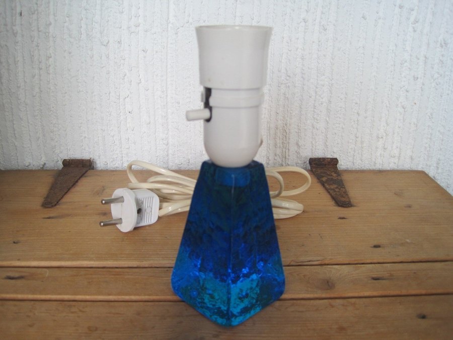 Vintage liten bordslampa lampfot blått glas