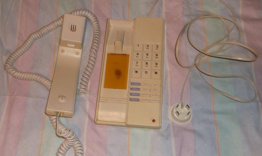 Telefon Rebell Plus vägg knappar plast analog Televerket