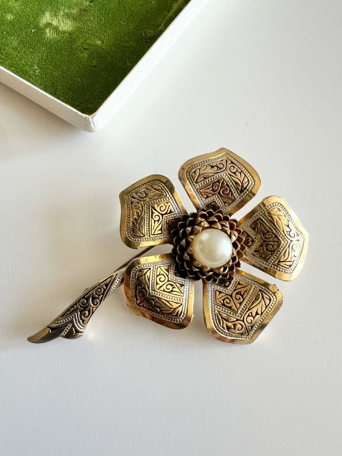 Vintage Damascene toledo brosch med blomma