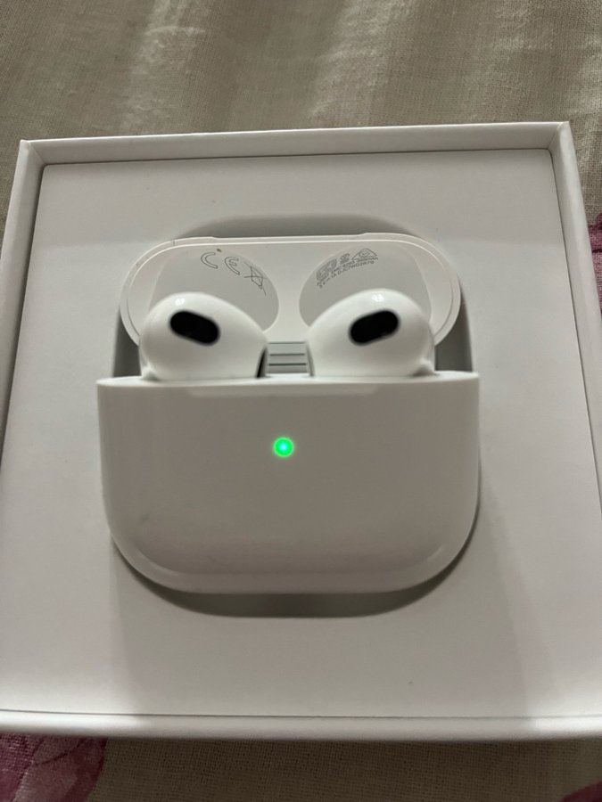 Apple AirPods (3:e generationen)