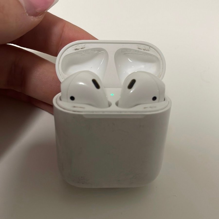 Apple AirPods gen1 2016