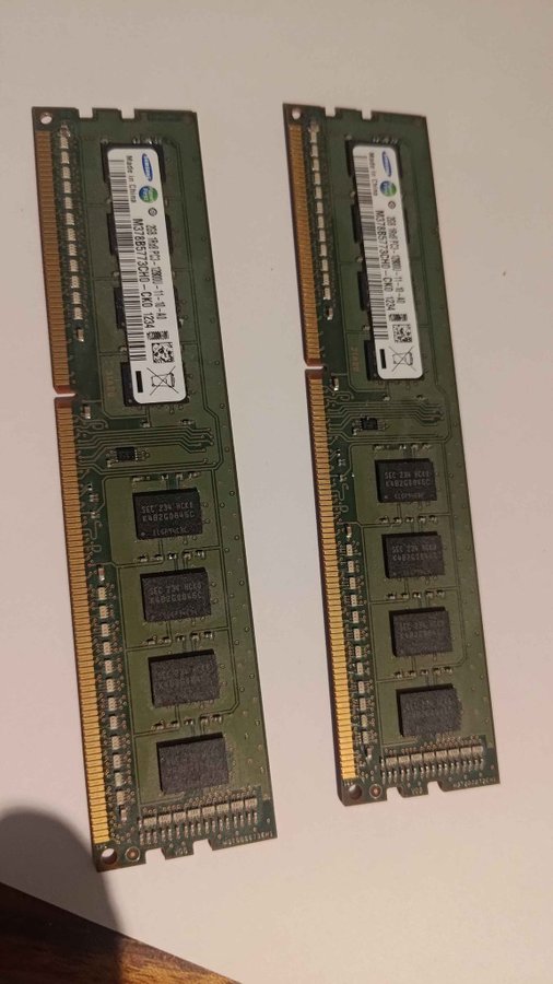 2x 2GB DDR3 1600MHz RAM