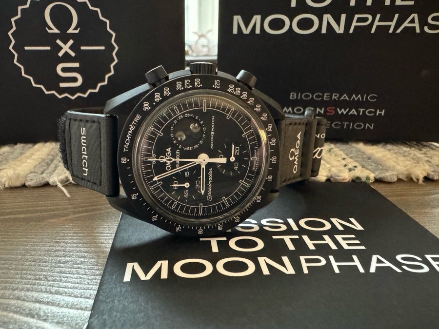 Swatch x Omega Mission to the Moonphase New Moon Bioceramic MoonSwatch