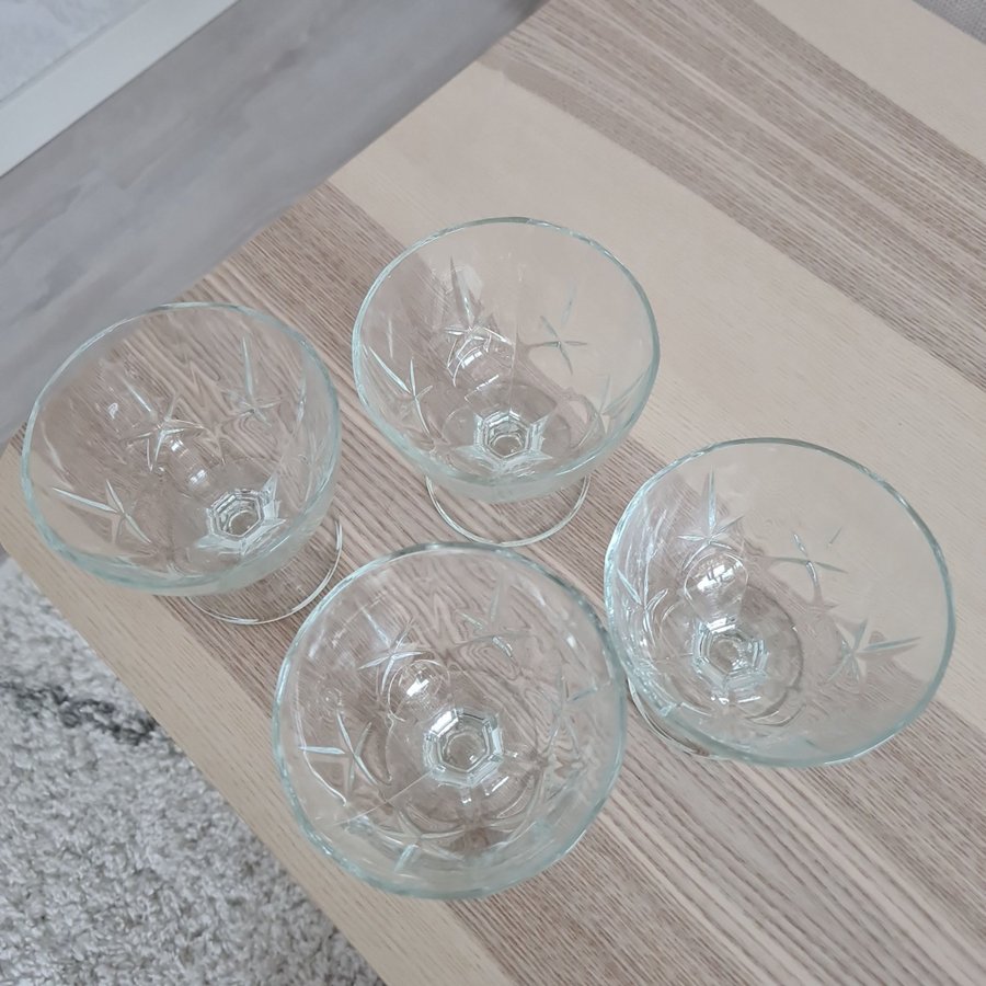 4 st Coupeglas cocktailglas drinkglas glasskålar - ”Caracas” Luminarc