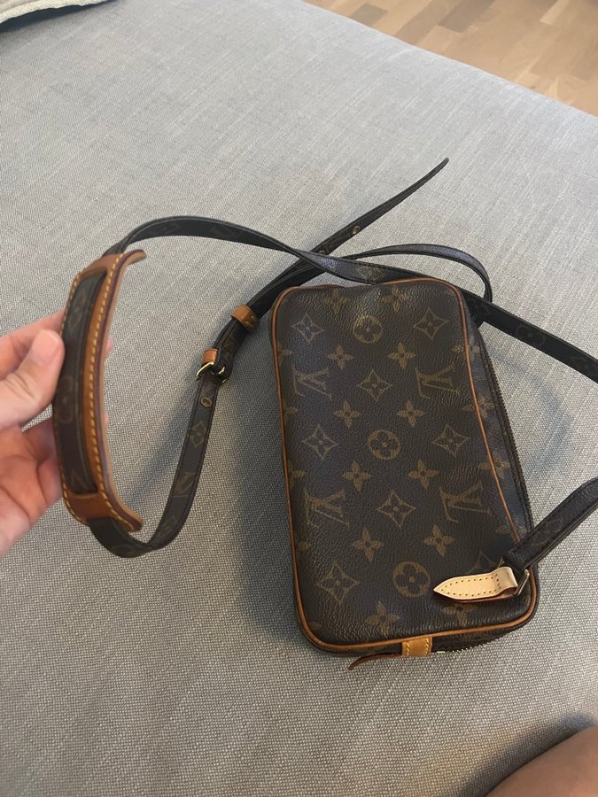 Vintage Louis Vuitton Marly Bandouliere crossbody väska