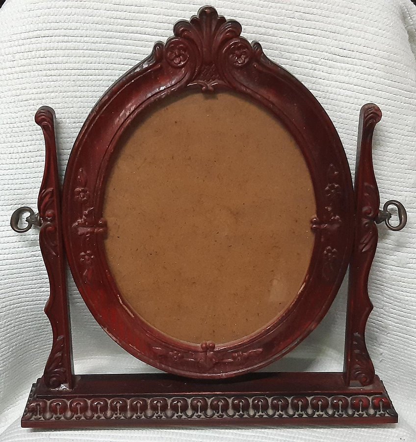 Vintage HL British Register DESIGN Oval Tilt Frame