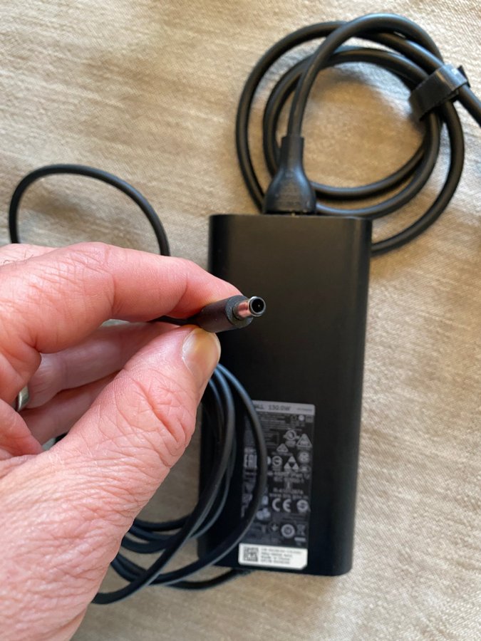 Dell 130W AC Adapter Original