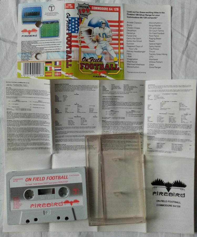 On-Field Football (Firebird) (med extra flerspråkig manual) - Commodore 64 / C64