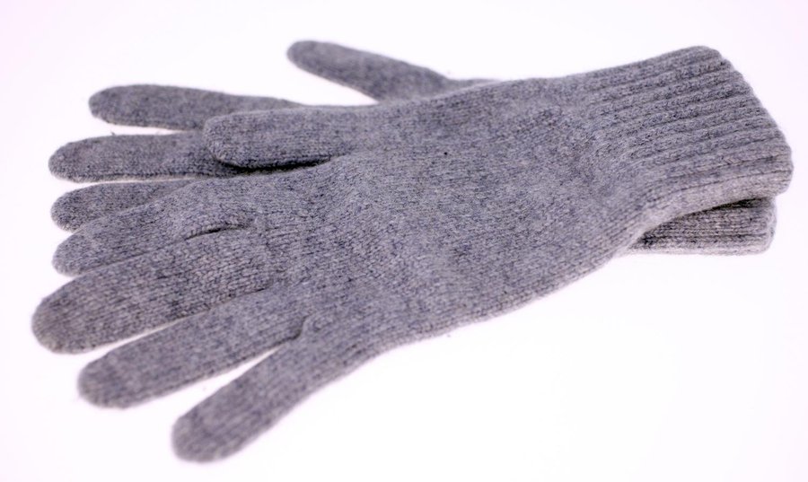Vintage mens knitted wool gloves from Great Britain circa 1980s-Weight 80g