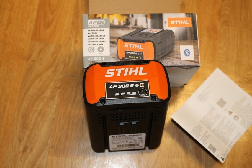 Stihl AP 300 S batteri NYTT