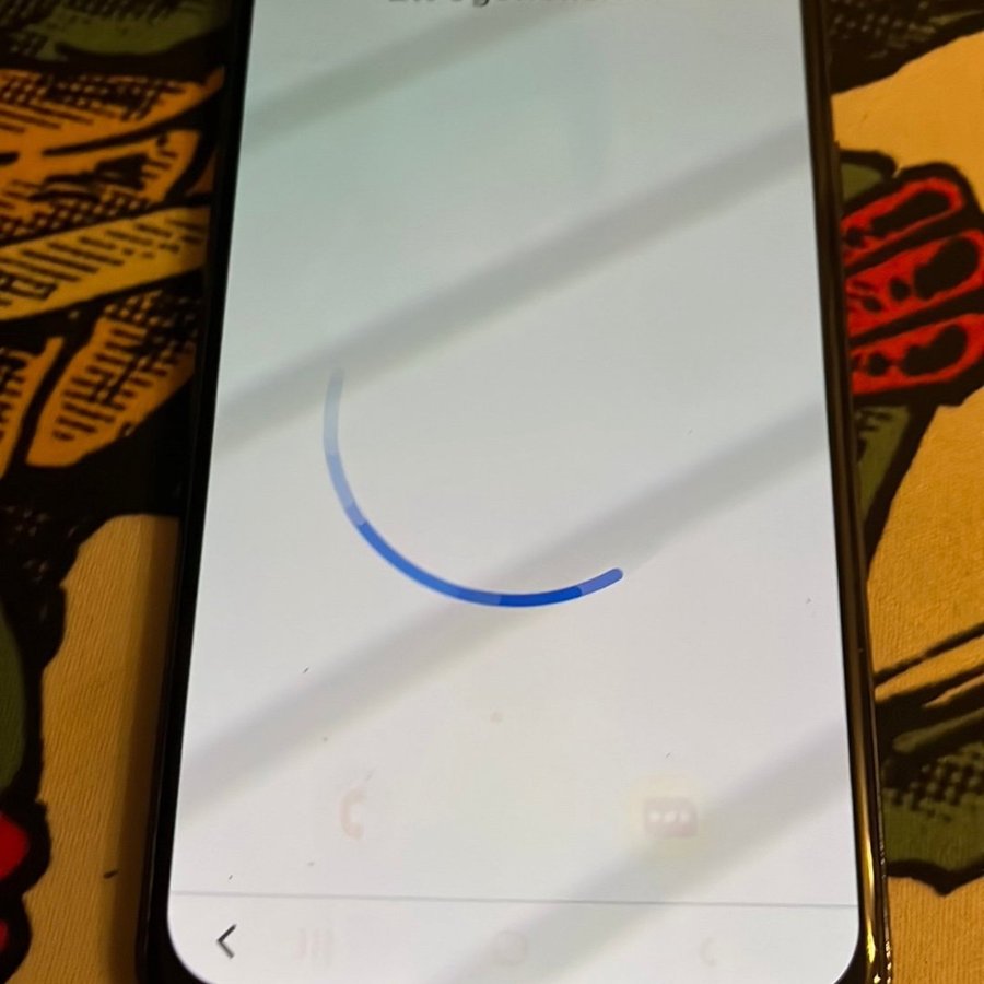 Samsung Galaxy A40 64gb inklusive plånboksfodral