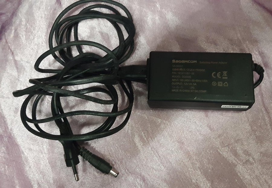 Original SAGEMCOM CS 50001 Switching Power Adaptor