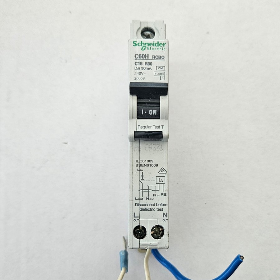 Schneider Electric C60H RCBO C16 R30 ??n 30mA 240V- 26859