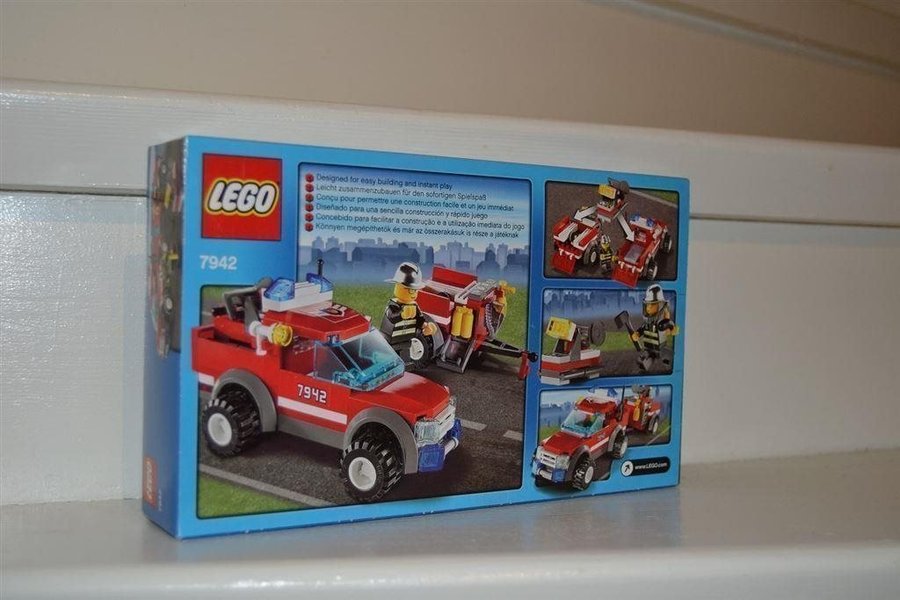 LEGO City 7942 Brandchefens Räddningsbil - NYTT