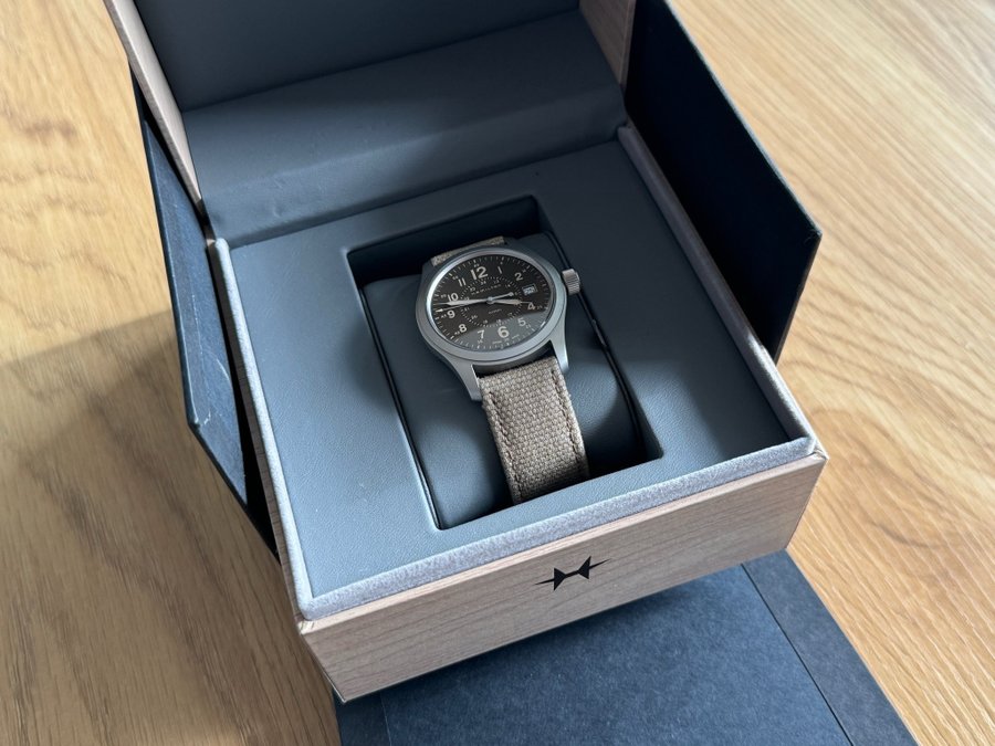 Hamilton Khaki Field 38mm