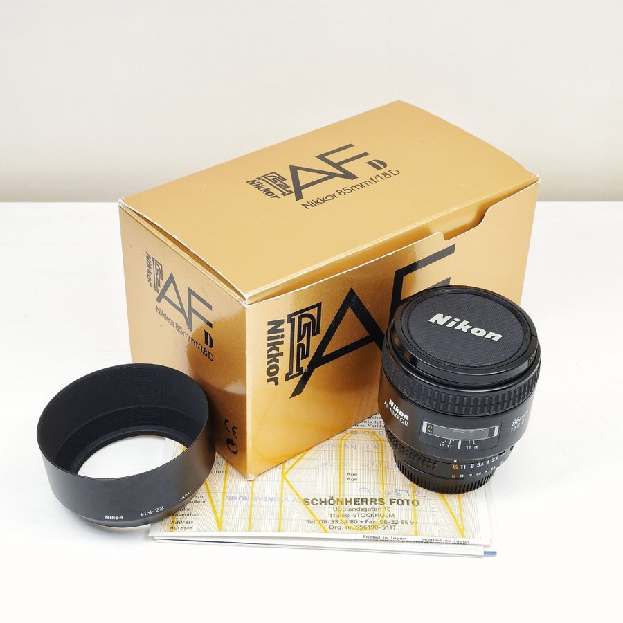 Nikon AF Nikkor 85mm f/1.8D