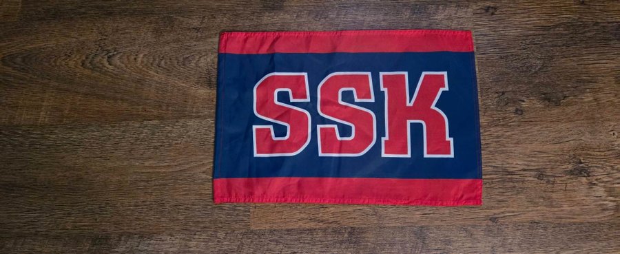 Södertälje Sportklubb flagga 30x45cm NY!