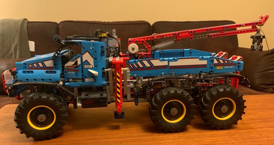 LEGO Technic 42070 - Lastbil med kran