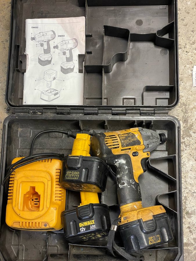 Dewalt DW052 skruv/slagskruvdragare