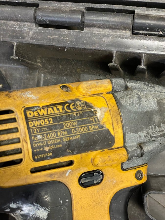 Dewalt DW052 skruv/slagskruvdragare