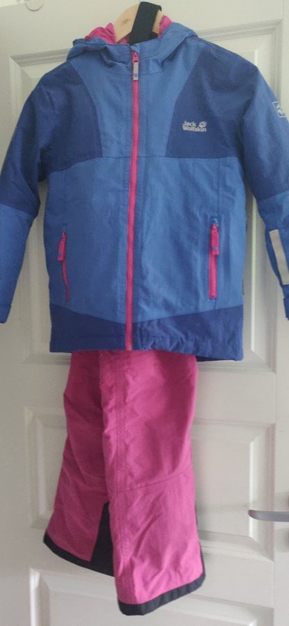 Jack Wolfskin blåa, rosa skidkläder, storlek 128