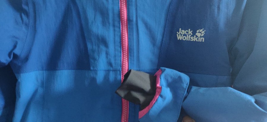 Jack Wolfskin blåa, rosa skidkläder, storlek 128