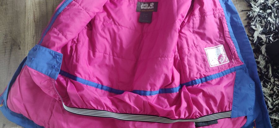 Jack Wolfskin blåa, rosa skidkläder, storlek 128