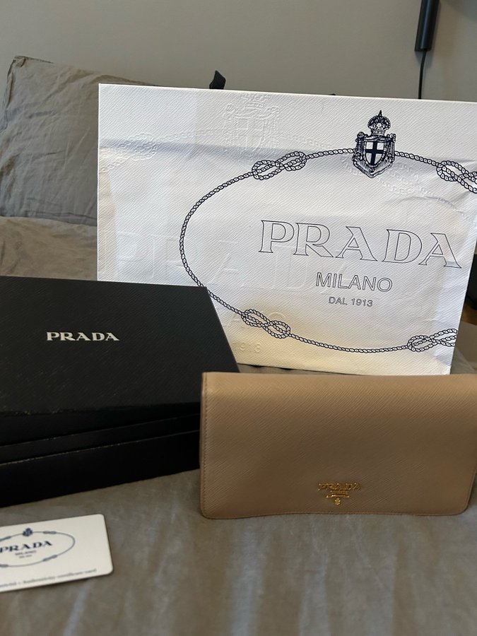 Prada saffiano clutch