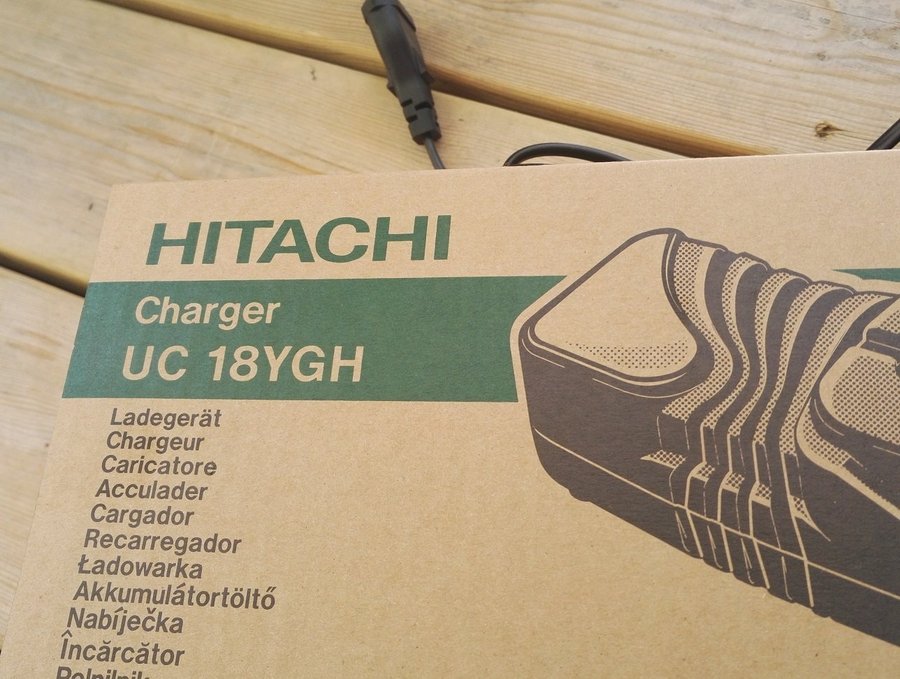 Hitachi UC 18YGH Laddare