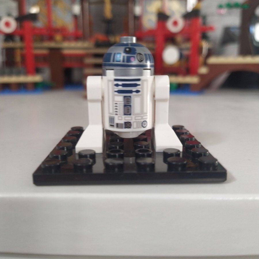 Lego R2-D2 Figur