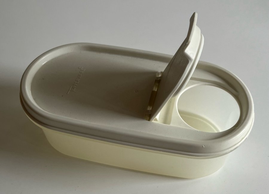 Tupperware modulett med vitt lock 05