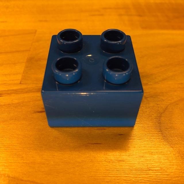 LEGO Duplo kloss "mörkblå 2x2 " - begagnat!