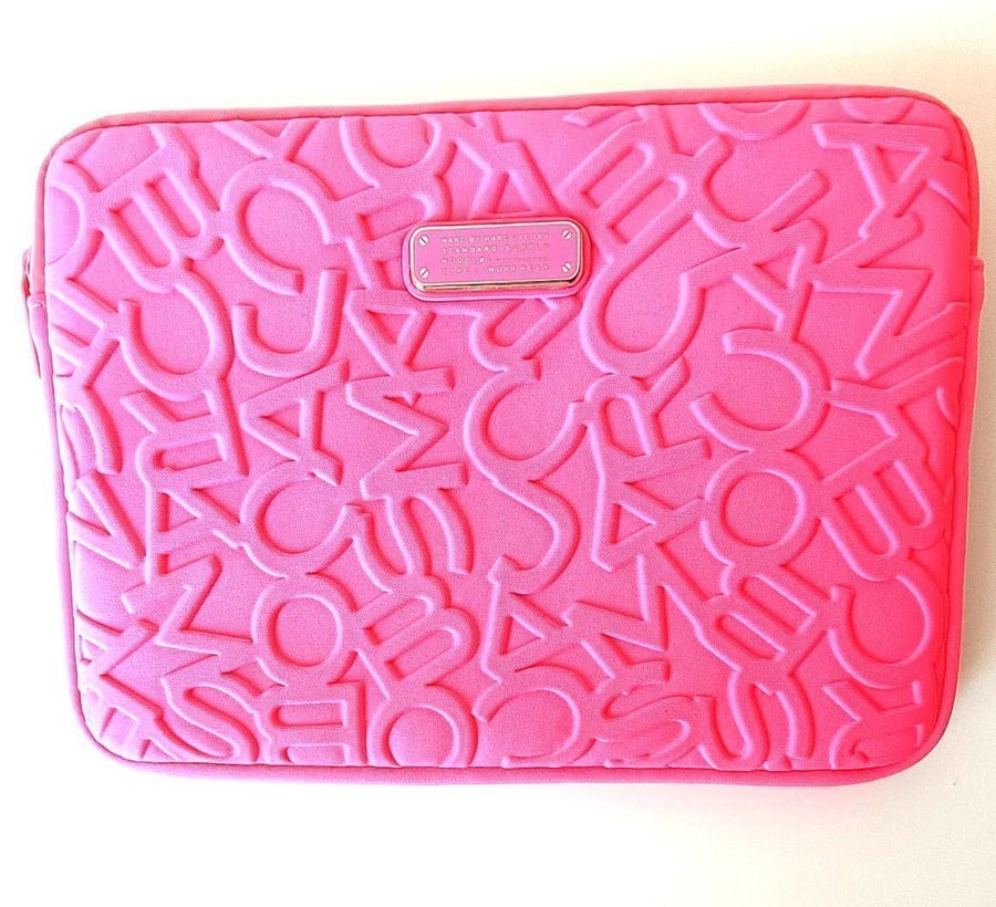 Marc by Marc Jacobs Fodral för surfplatta (Tablet Case)