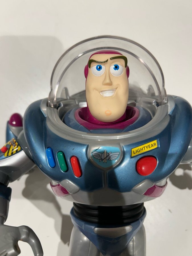 Buzz Lightyear Actionfigur med vingar