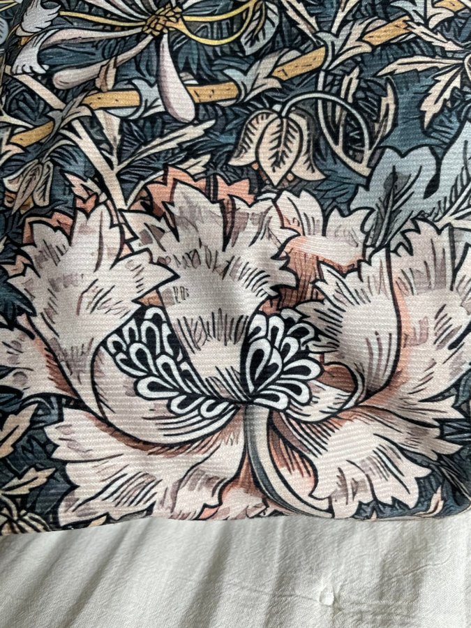 2 Kuddfodral William Morris print sammet