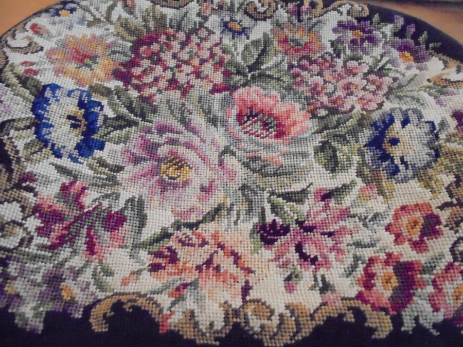 handbroderad aftonväska petit point vintage 50-tal