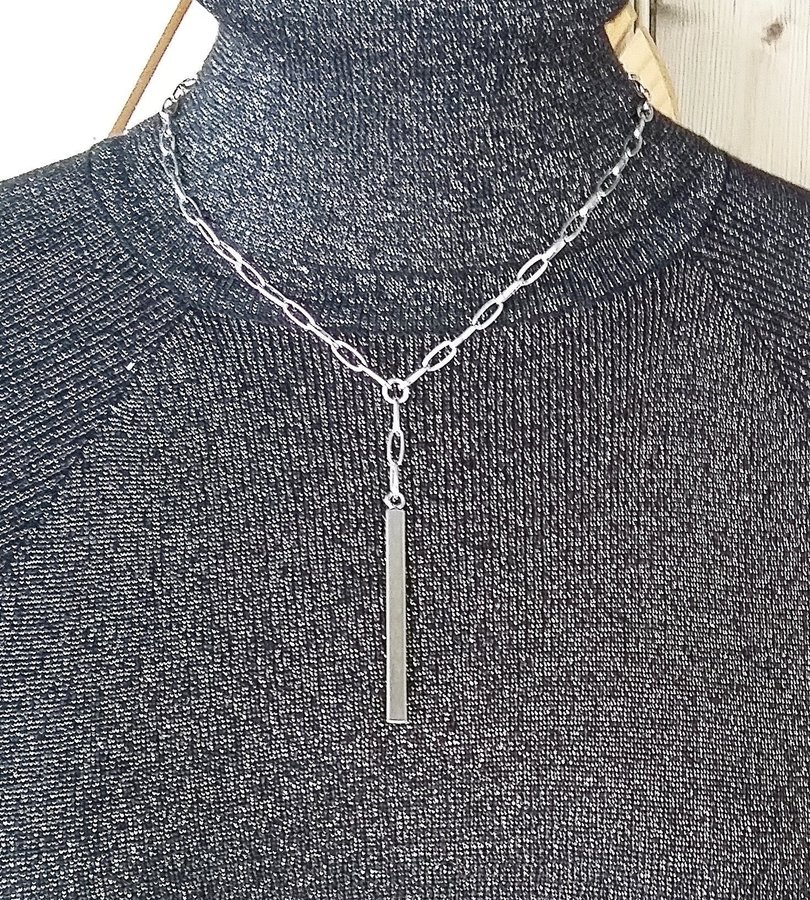Nytt halsband med en 55 cm lång stav nickelfritt