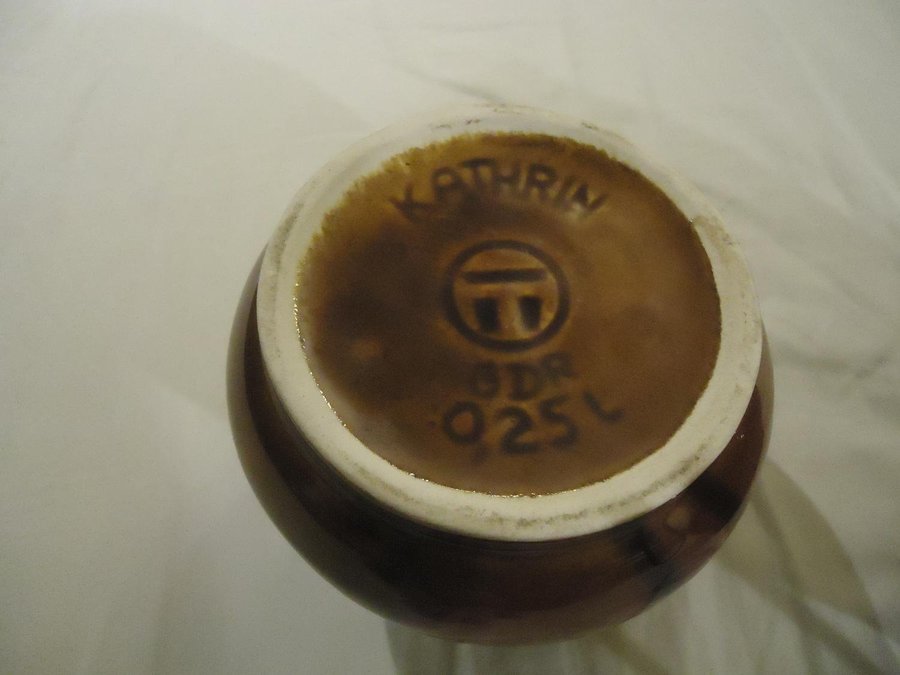 Porslin keramik socker skålar med lock Kathrin GDR Öst Tyskland DDR 025 liter