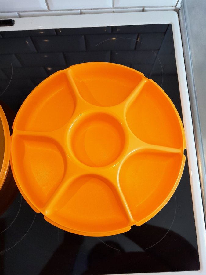 Tupperware Serveringsfat med lock