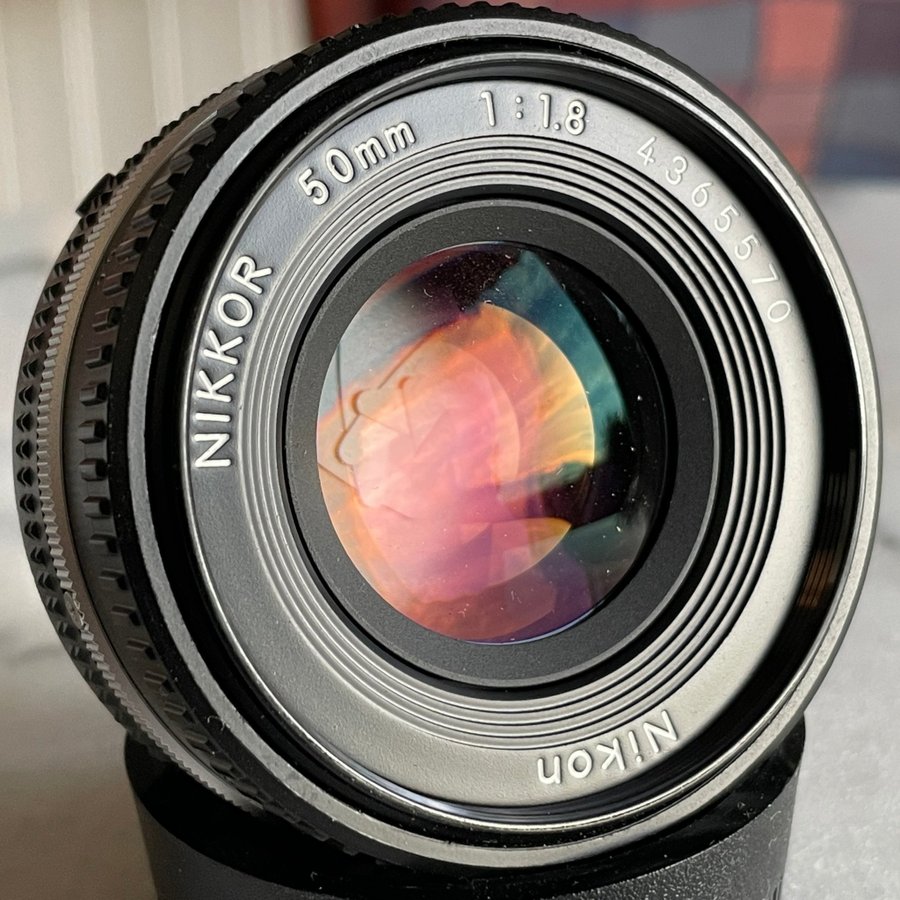 Nikkor Nikon F AI-S 50mm f1.8 AI-S Pancake Nikkor Petit