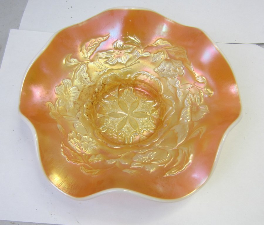 Vackert fat lysterglas Carnival plate