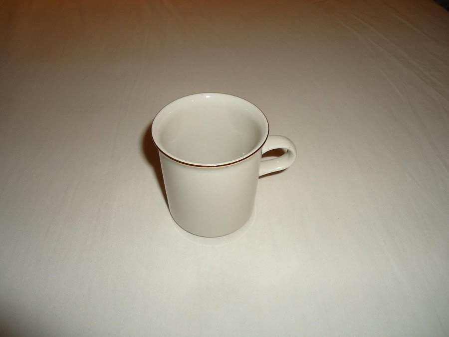 Arabia Finland Fennica porslins kaffe koppar 75 x 7 cm modell 72