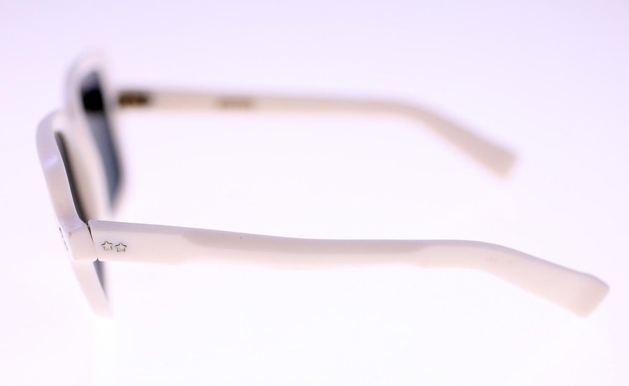 Samco Italian white acetate unisex sunglasses-circa 1960s/1970s -NEW-Weight 36g