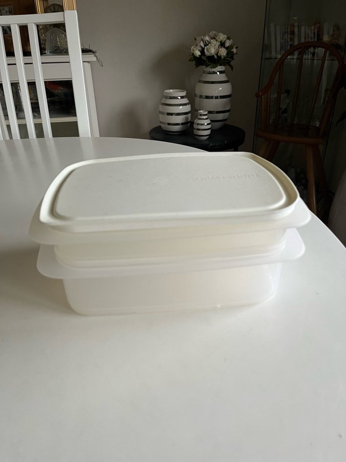 Tupperware stapelbara burkar med lock