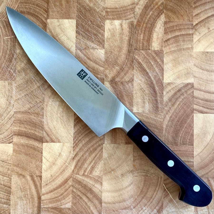 Zwilling Pro Kockkniv 20 cm (8”) Traditionell Kökskniv 38411-200 02ZG32