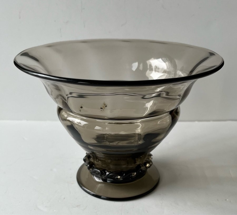 Gammal vintage glasskål