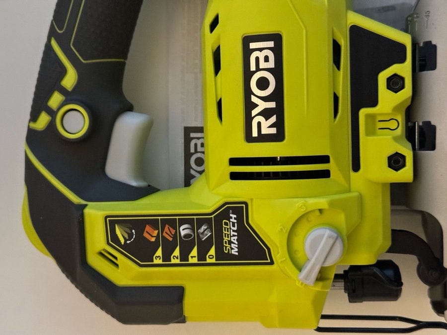 Ryobi Sticksåg