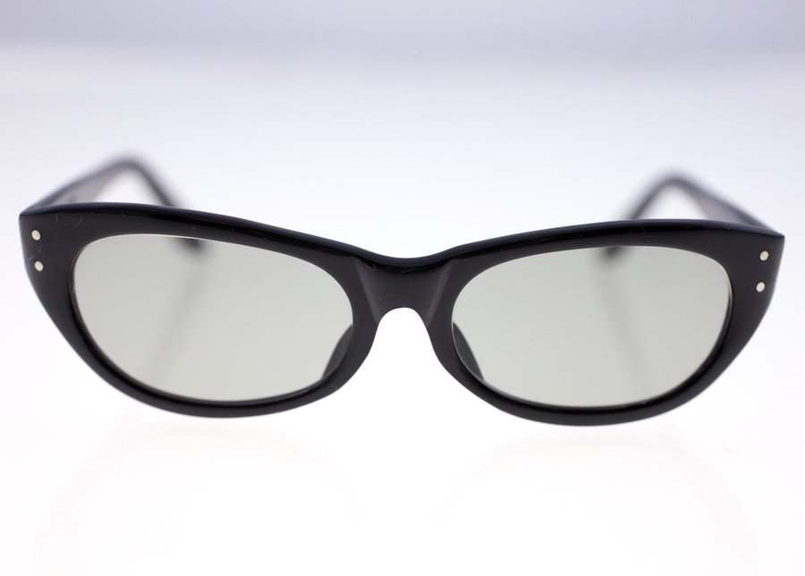 Black acetate ladies vintage sunglasses N0210 circa 1950s/60s - Weight 32g